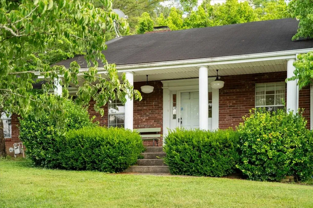 4475 Campton Road Stanton KY 40380
