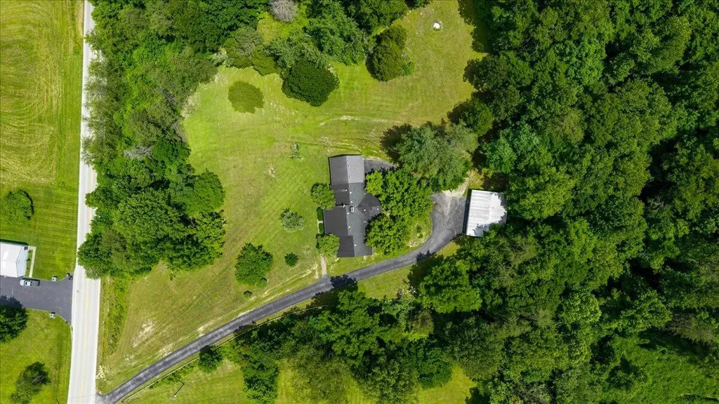 4475 Campton Road Stanton KY 40380