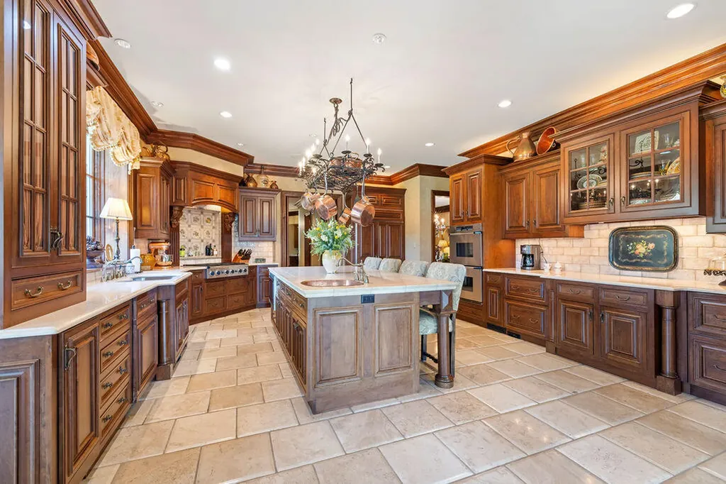 808 Oak Park Boulevard Calvert City KY 42029
