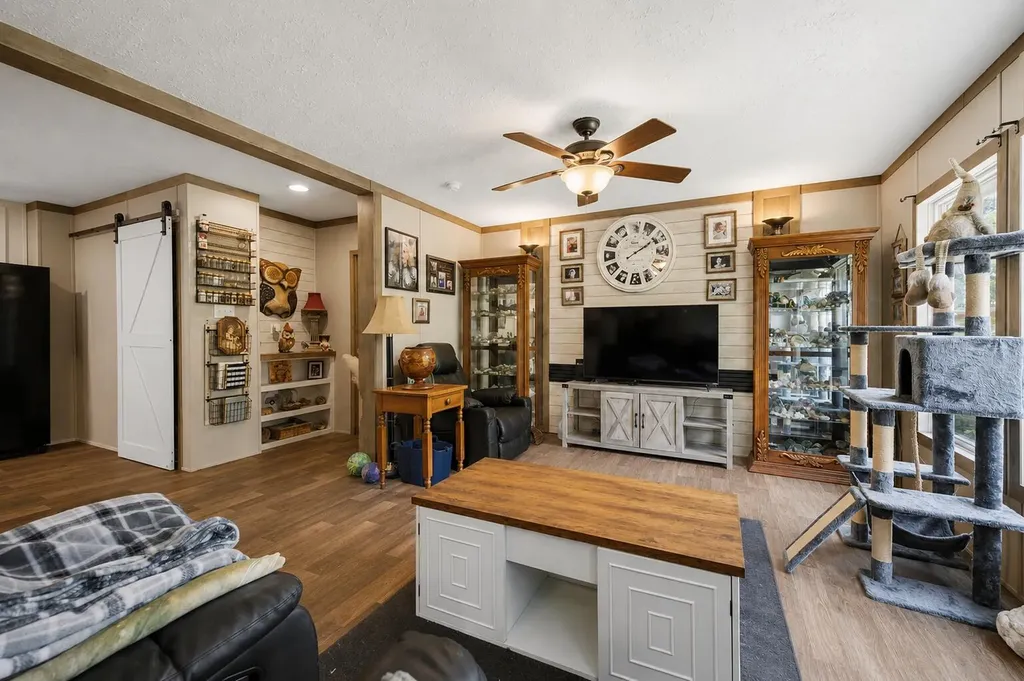 220 Long Branch Road Berea KY 40403