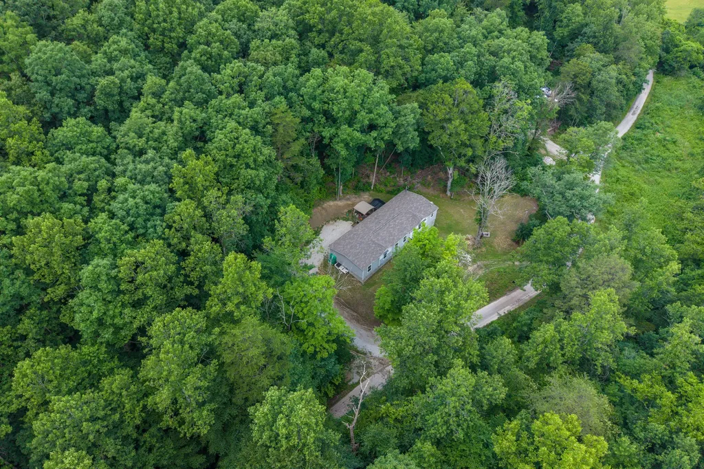 220 Long Branch Road Berea KY 40403