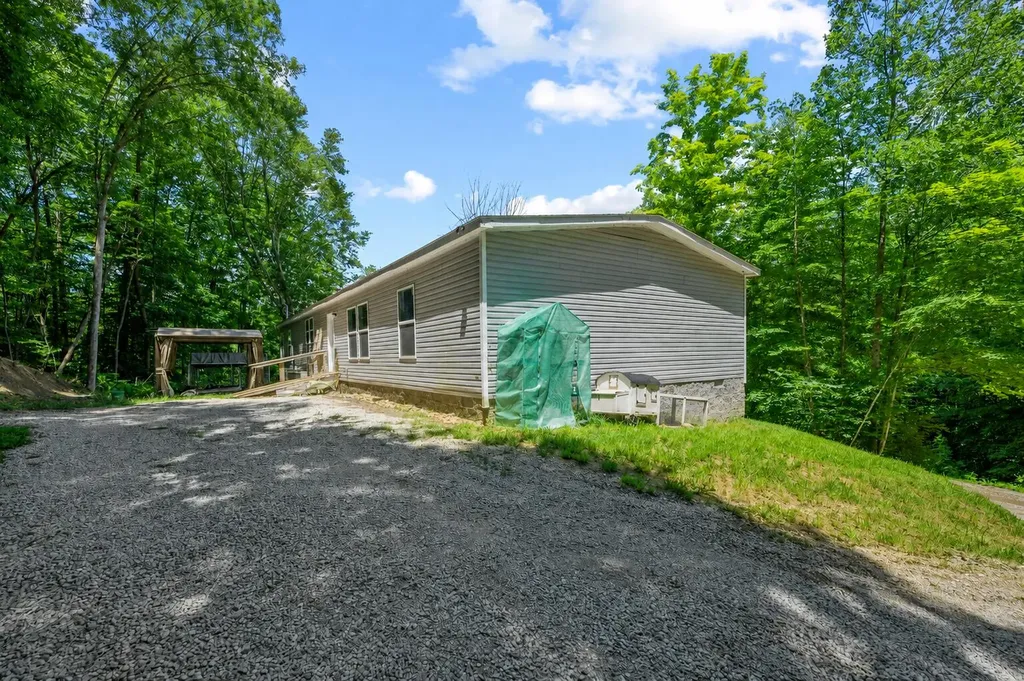 220 Long Branch Road Berea KY 40403
