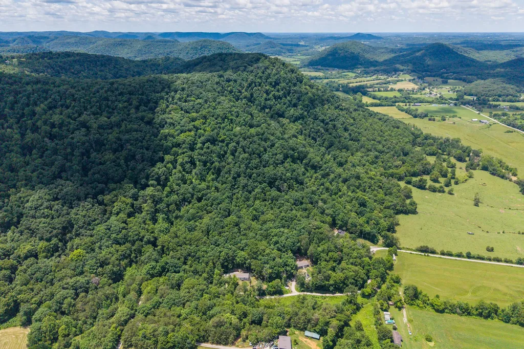 220 Long Branch Road Berea KY 40403