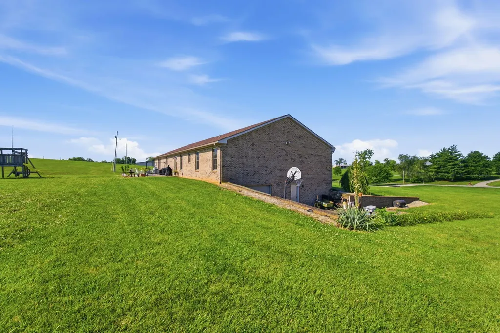 1205 Old Lair Road Cynthiana KY 41031