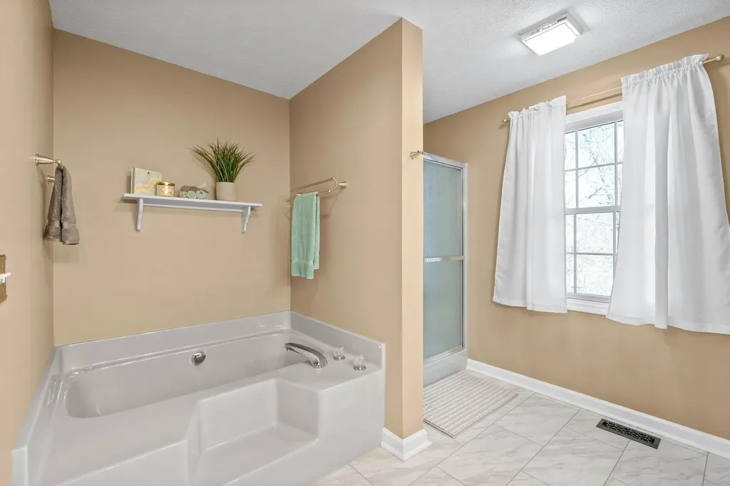 97 Partridge Point Cadiz KY 42211