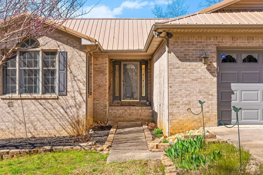97 Partridge Point Cadiz KY 42211