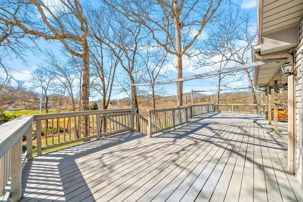 97 Partridge Point Cadiz KY 42211