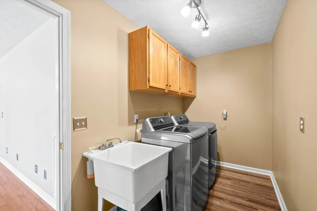 97 Partridge Point Cadiz KY 42211