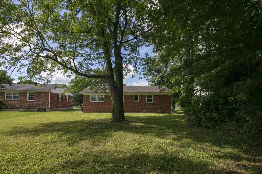 129 Shearin Avenue Danville KY 40422