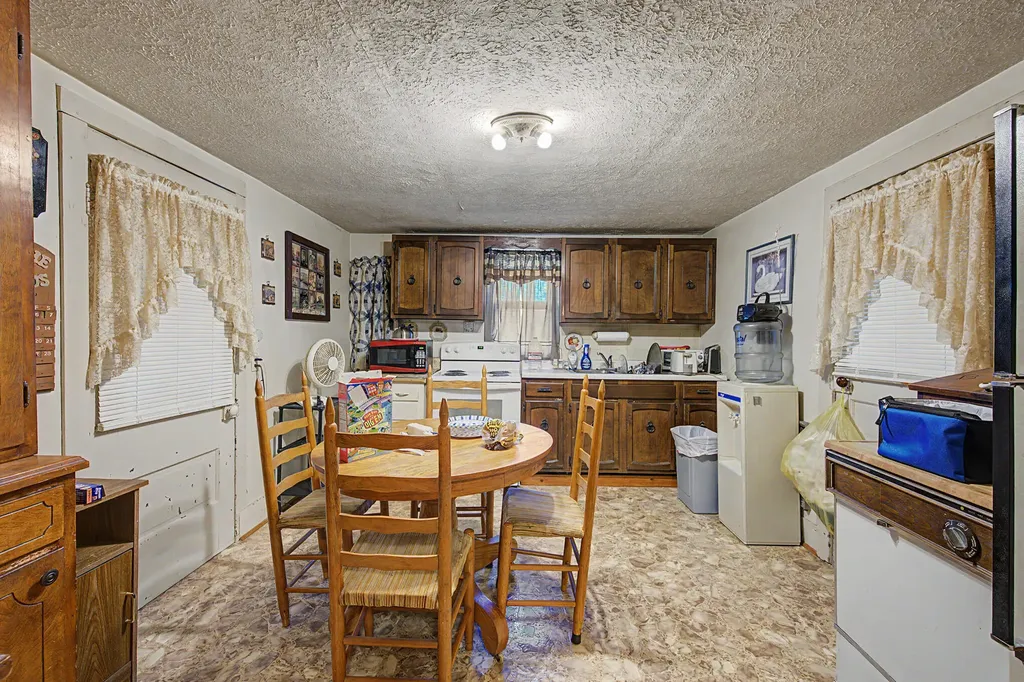 370 Ray Walker Road Russellville KY 42276