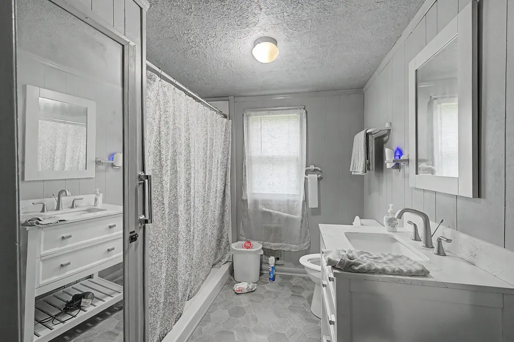 370 Ray Walker Road Russellville KY 42276