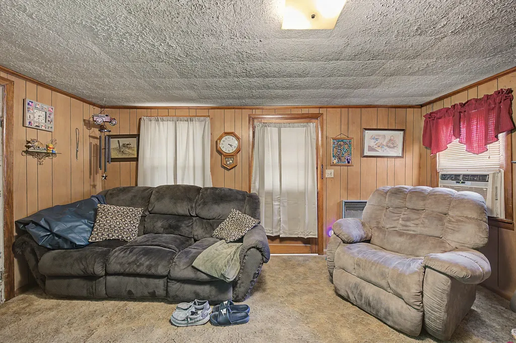 370 Ray Walker Road Russellville KY 42276