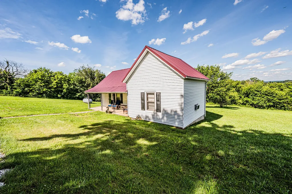 370 Ray Walker Road Russellville KY 42276