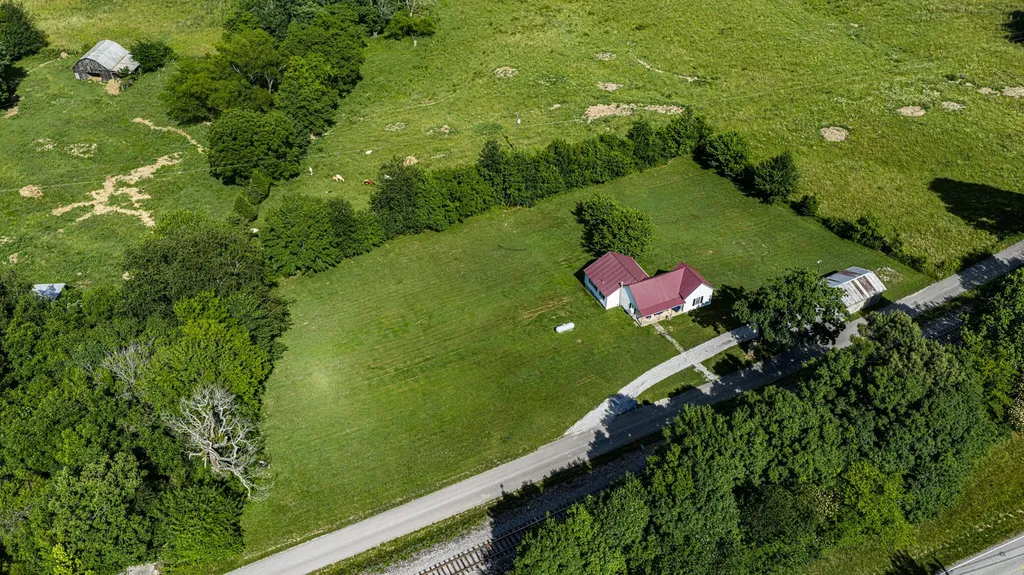 370 Ray Walker Road Russellville KY 42276