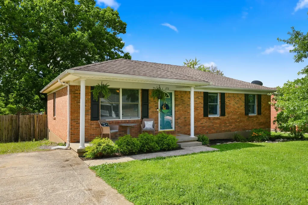 272 Kimberly Heights Drive Nicholasville KY 40356