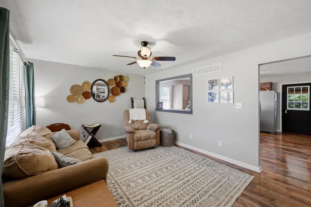272 Kimberly Heights Drive Nicholasville KY 40356