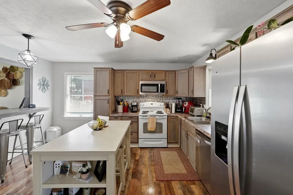 272 Kimberly Heights Drive Nicholasville KY 40356
