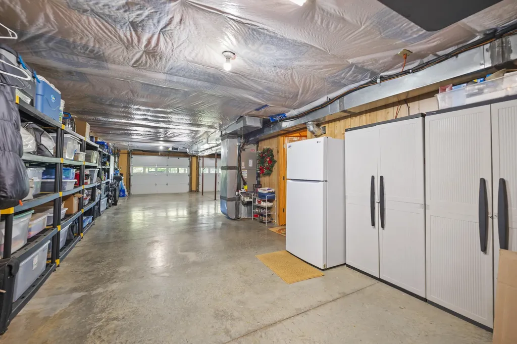 2827 Highway 3447 Mckee KY 40447