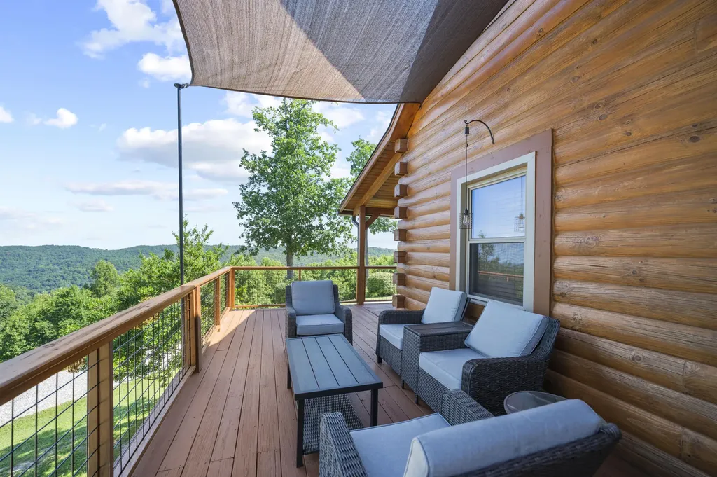 2827 Highway 3447 Mckee KY 40447
