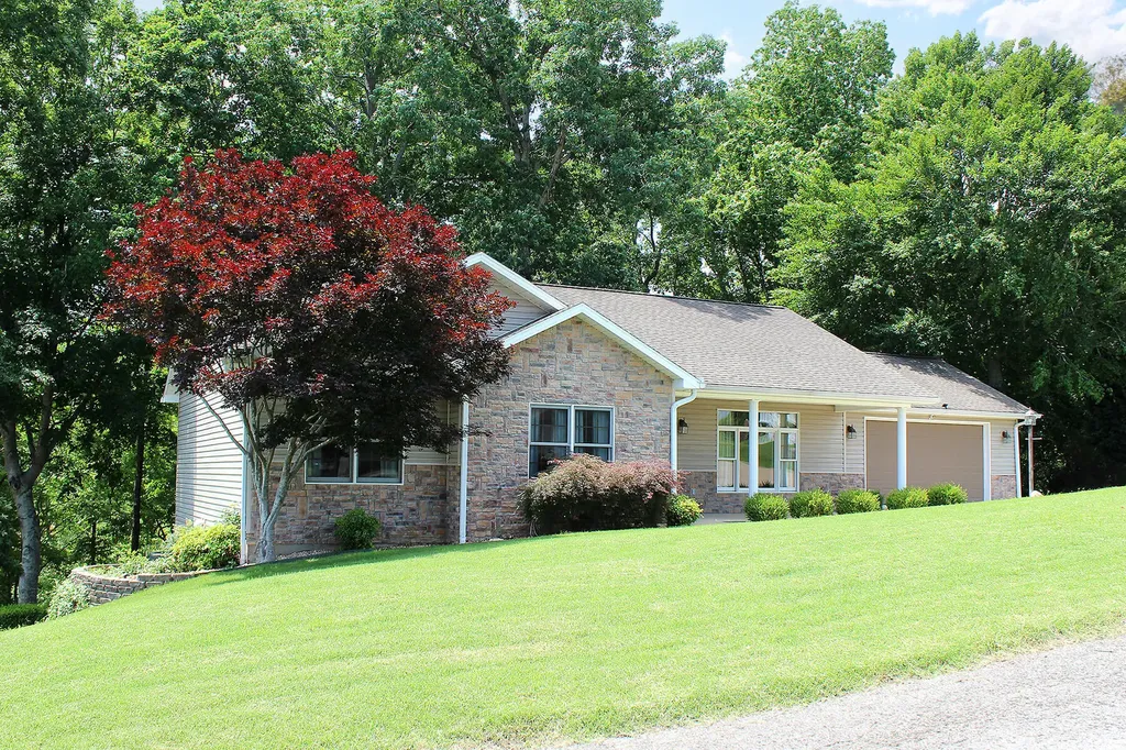 267 Sun Hill Circle Cadiz KY 42211