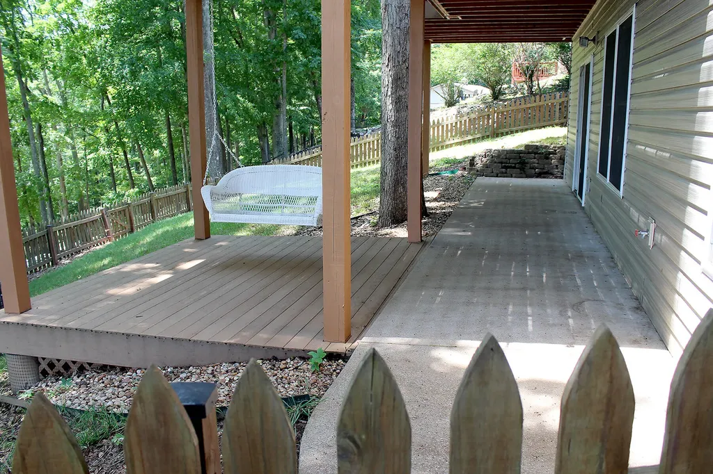 267 Sun Hill Circle Cadiz KY 42211