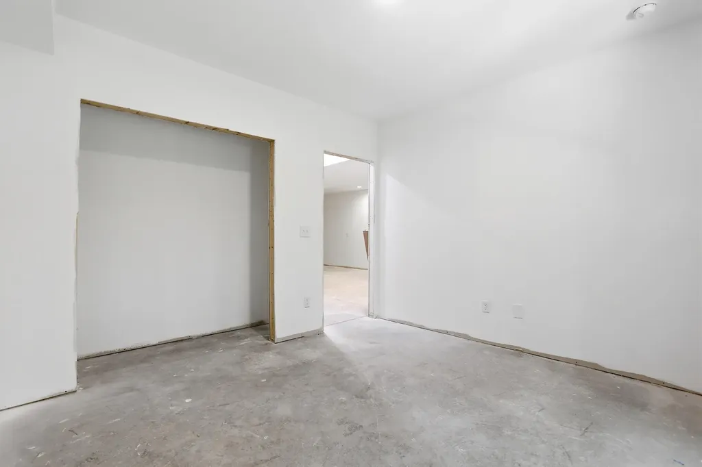 240 Sugartree Lane Versailles KY 40383