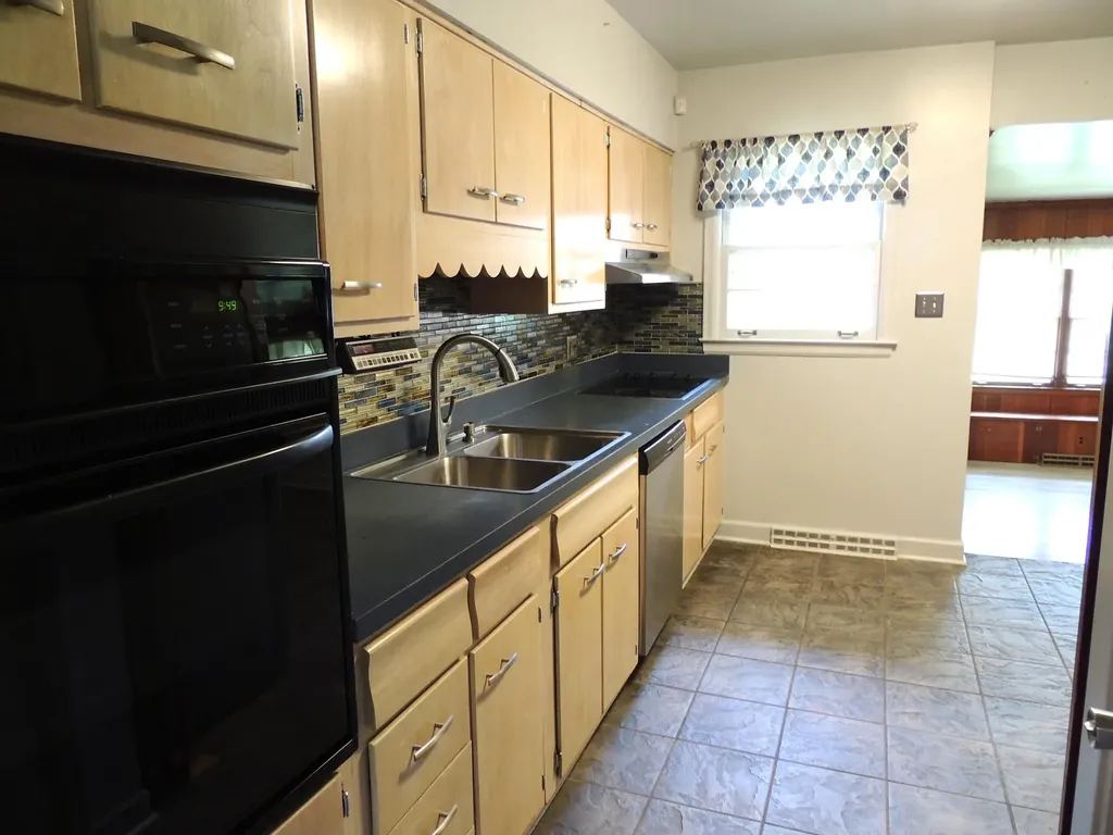 145 Seminole Trail Frankfort KY 40601