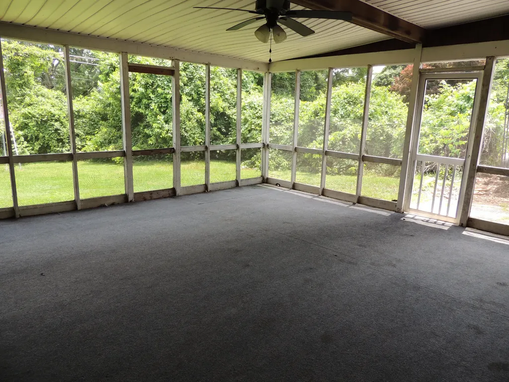 145 Seminole Trail Frankfort KY 40601