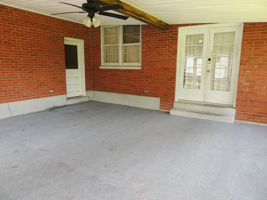 145 Seminole Trail Frankfort KY 40601