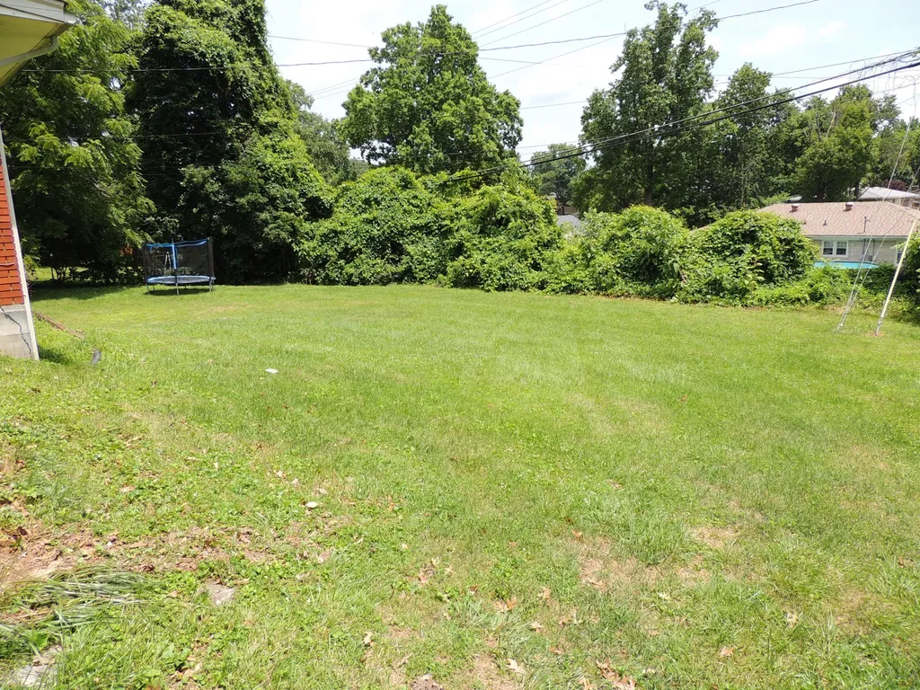 145 Seminole Trail Frankfort KY 40601