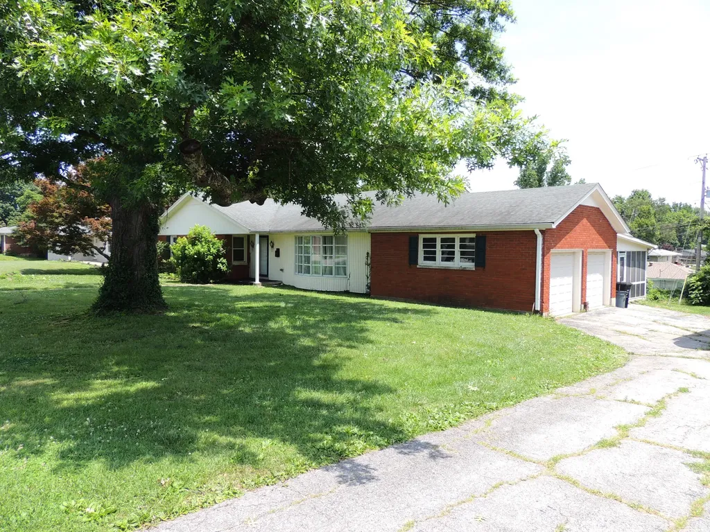 145 Seminole Trail Frankfort KY 40601