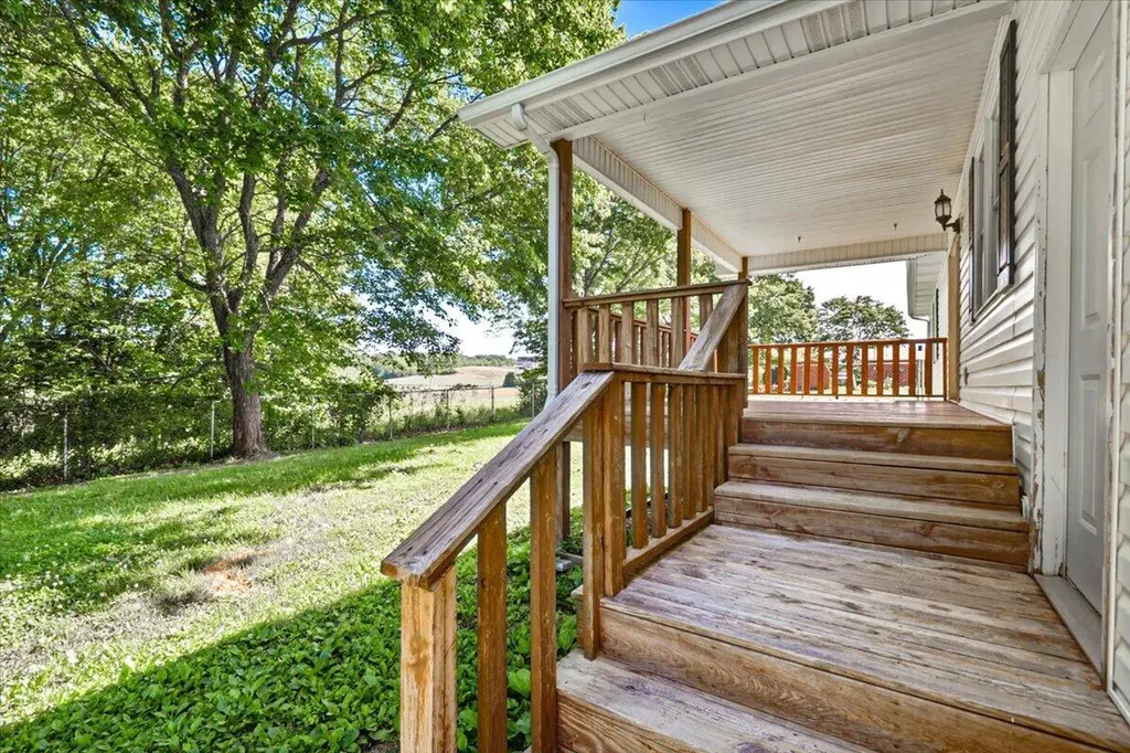 166 Clover Meadow Drive Corbin KY 40701