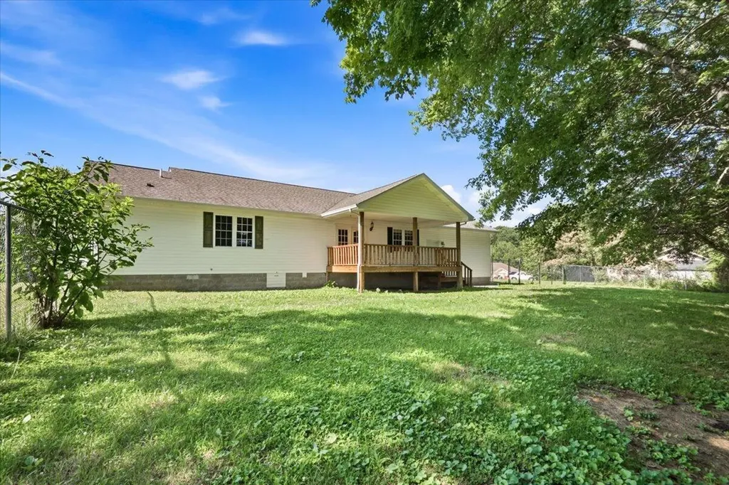 166 Clover Meadow Drive Corbin KY 40701