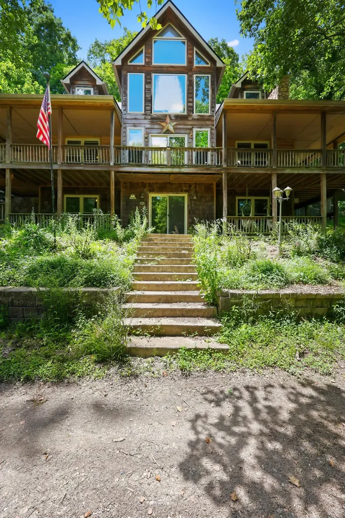 1840 Pleasant Valley Road Bradfordsville KY 40009