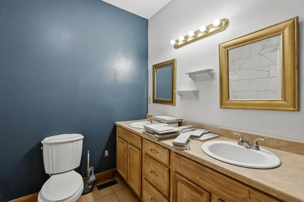 1840 Pleasant Valley Road Bradfordsville KY 40009