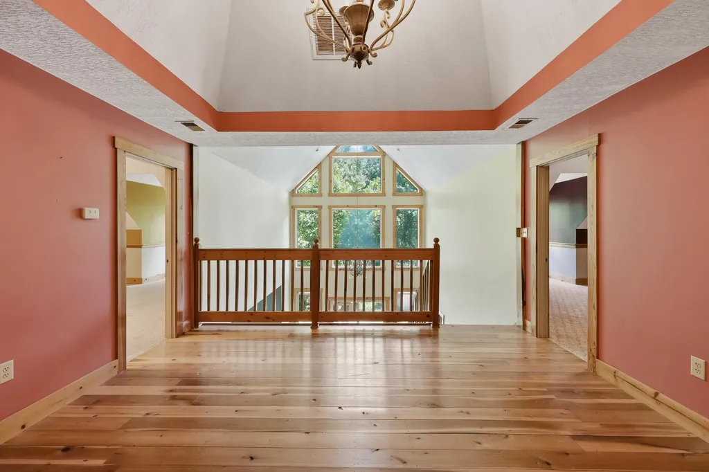 1840 Pleasant Valley Road Bradfordsville KY 40009