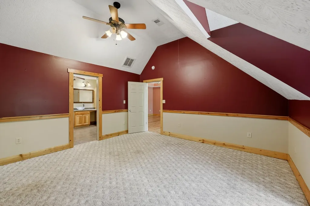 1840 Pleasant Valley Road Bradfordsville KY 40009
