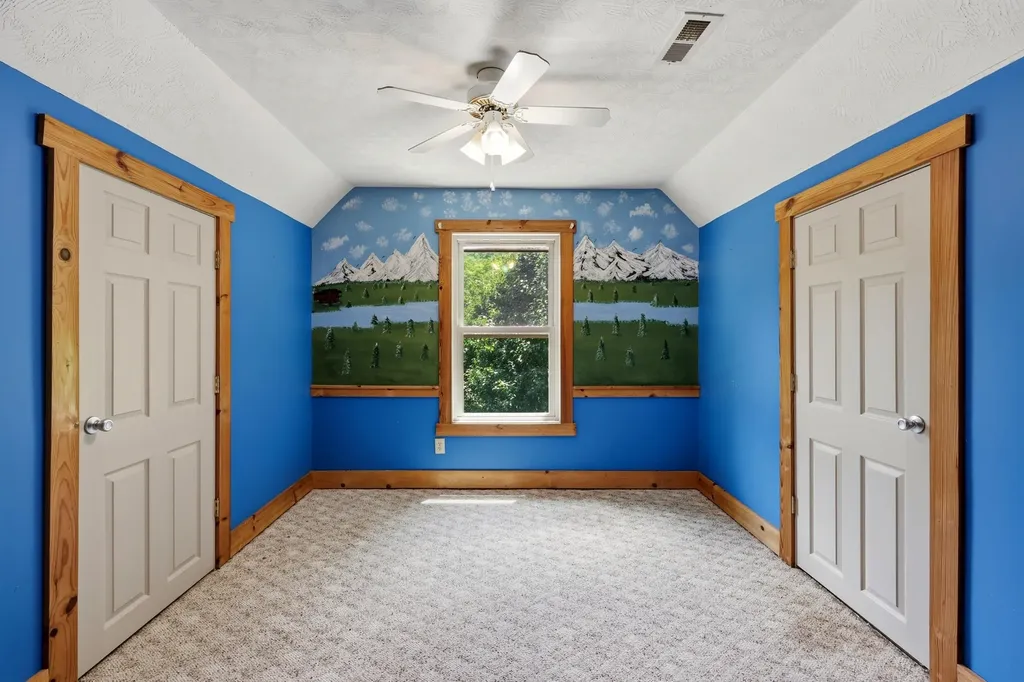 1840 Pleasant Valley Road Bradfordsville KY 40009