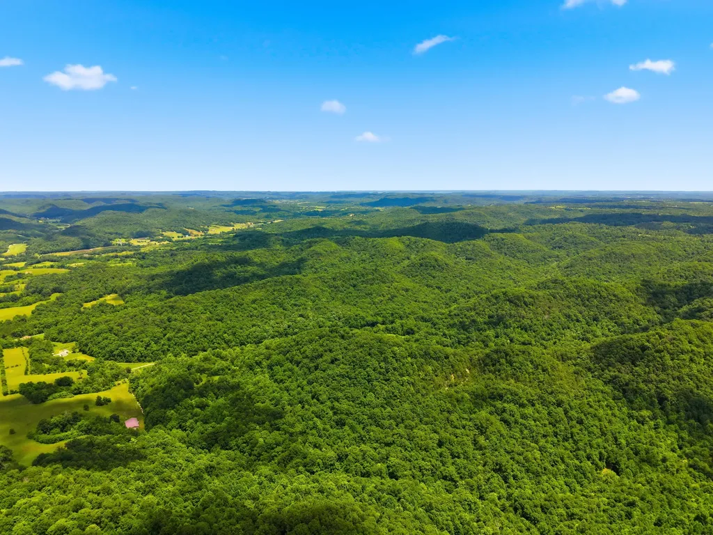 1840 Pleasant Valley Road Bradfordsville KY 40009