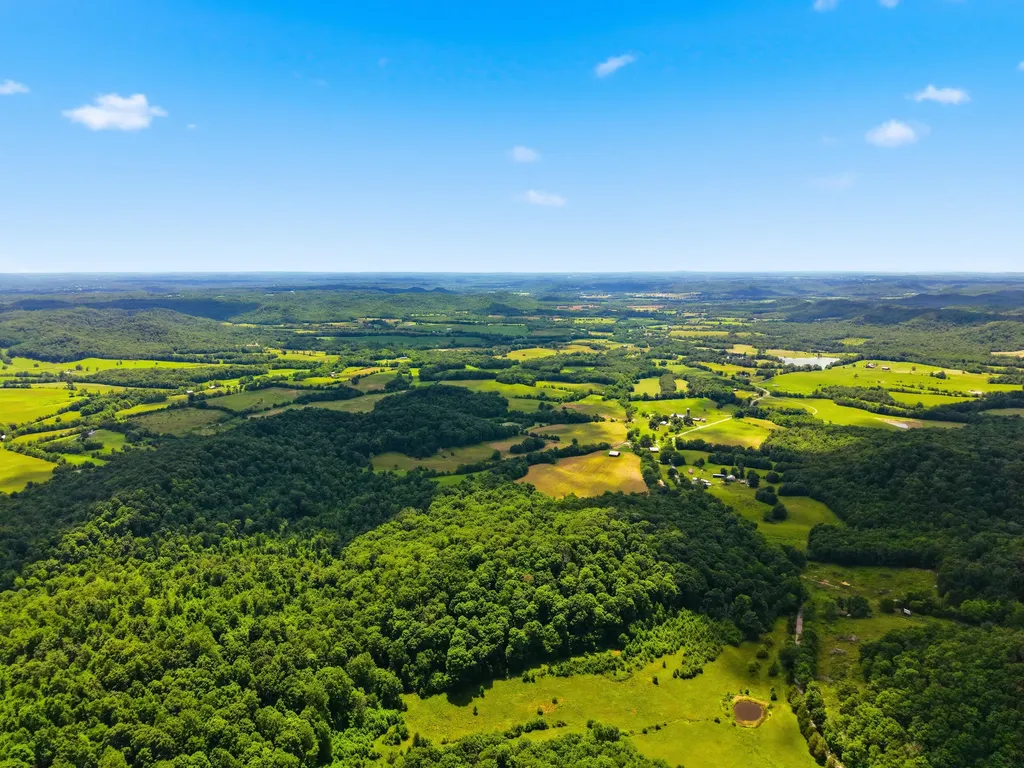 1840 Pleasant Valley Road Bradfordsville KY 40009