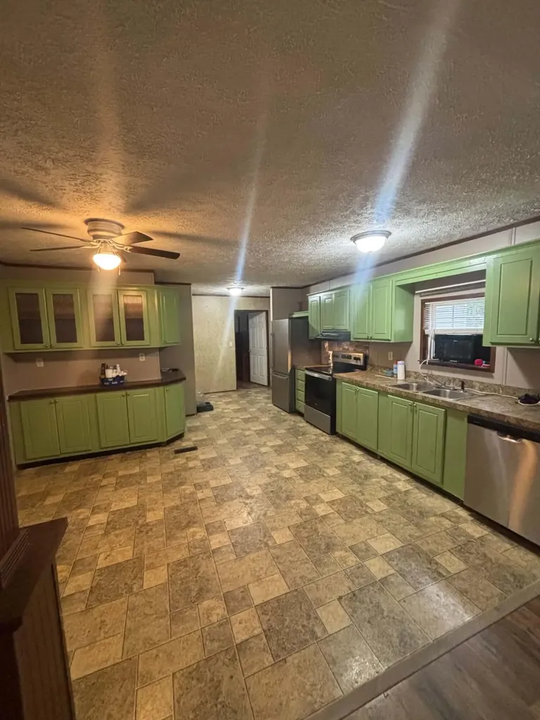 4801 Kentucky 550 Hindman KY 41822
