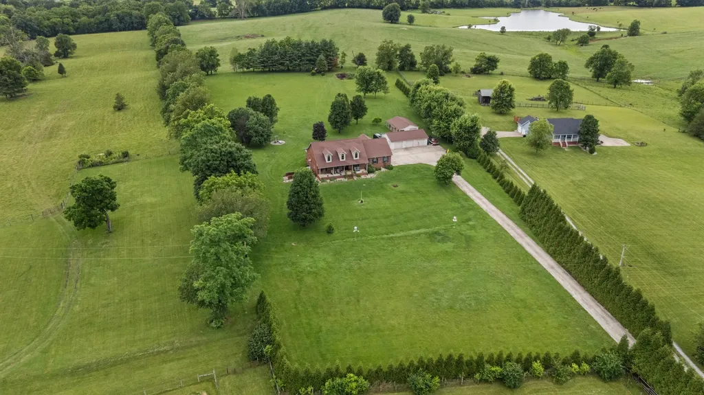 876 Sebree Road Stamping Ground KY 40379