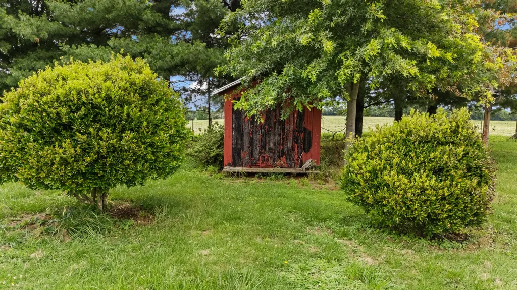 876 Sebree Road Stamping Ground KY 40379