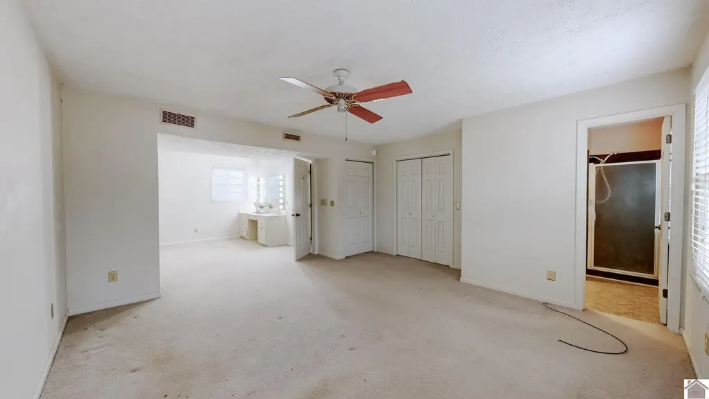 1551 Oxford Drive Murray KY 42071