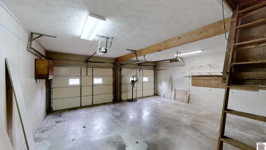 1551 Oxford Drive Murray KY 42071