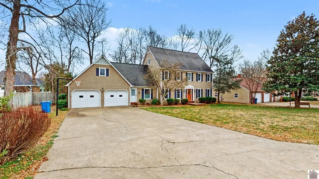 1551 Oxford Drive Murray KY 42071