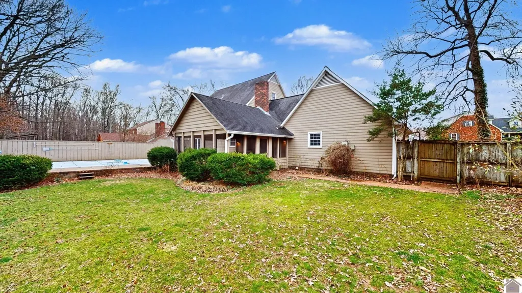 1551 Oxford Drive Murray KY 42071