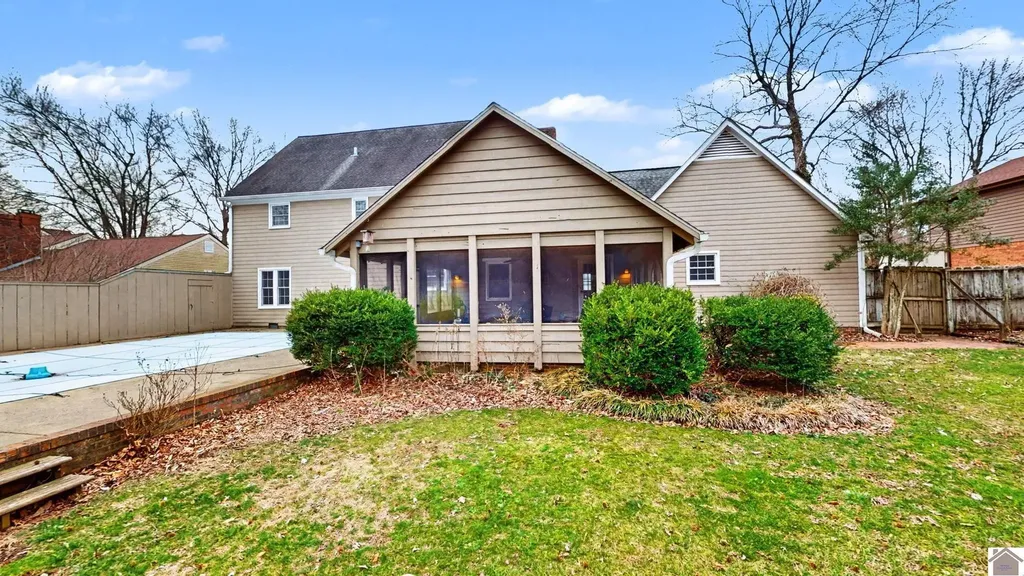 1551 Oxford Drive Murray KY 42071