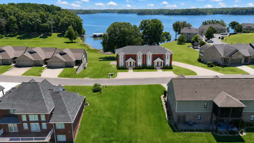 403 Moon Bay Drive Kuttawa KY 42055
