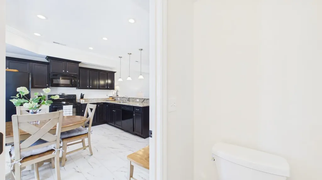 403 Moon Bay Drive Kuttawa KY 42055